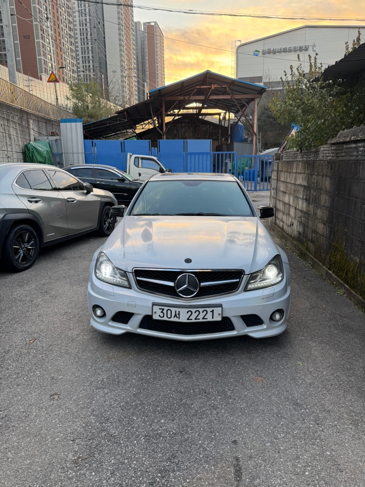 C 클래스 W204 C63 amg 매물 썸네일