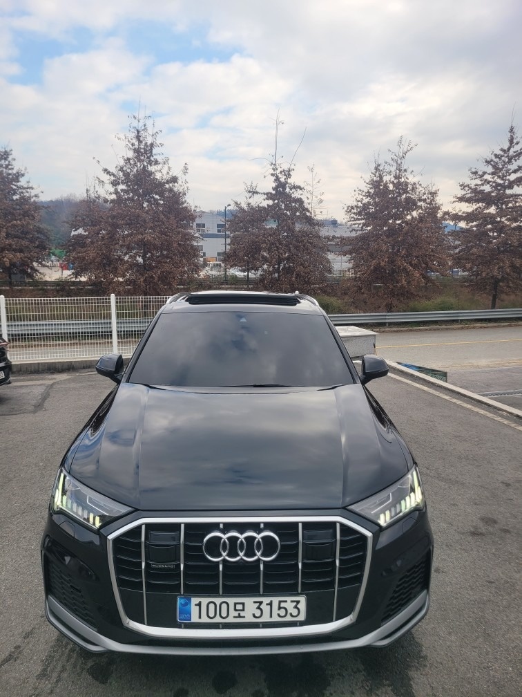 Q7 4M 45 TDI 콰트로 프리미엄(231마력) 매물 썸네일