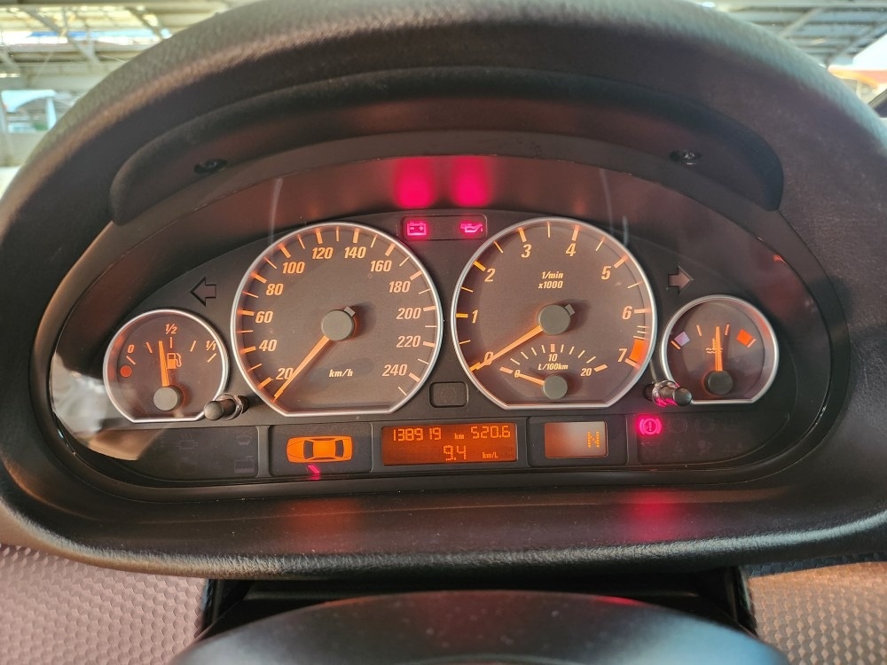 E46 330Ci 쿠페 2004년형  중고차 직거래 (26)