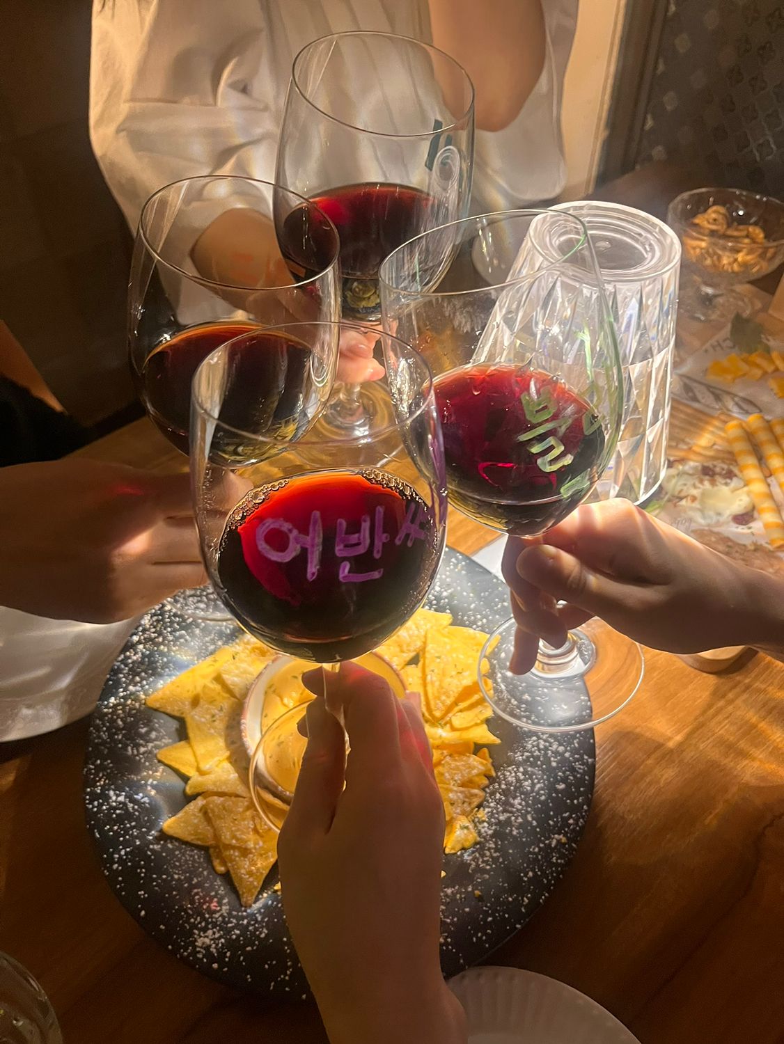 와인바사장이 운영하는 와인 취향찾기 모임🍷 앨범 사진