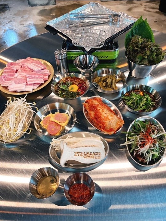 금일 급벙을 치게 됐는데 
멀리서들 와주셔서 감솨합돠😆
즐겁고 재미나고 이런저런 이야기했어요 
다른분들도 담주에 벙이 있을 예정이니 꼭 참석해서 
더욱더 친해지는 계기가 됬으면 해요🙃