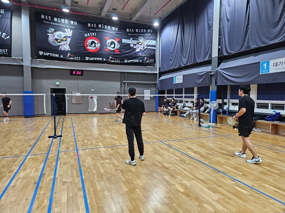 "다함께 배드민턴" <다턴🏸> 앨범 사진