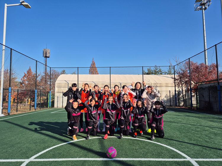 여자축구 같이해요⚽️🏃🏻‍♀️ 앨범 사진