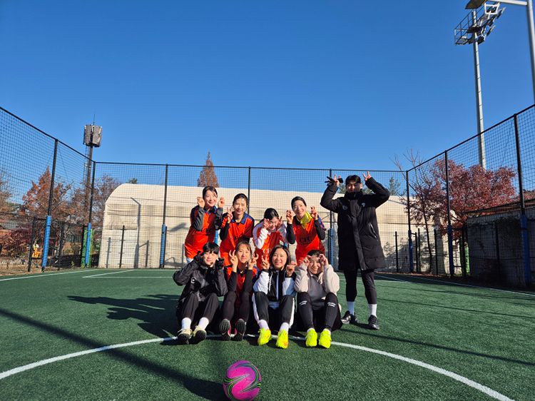 여자축구 같이해요⚽️🏃🏻‍♀️ 앨범 사진