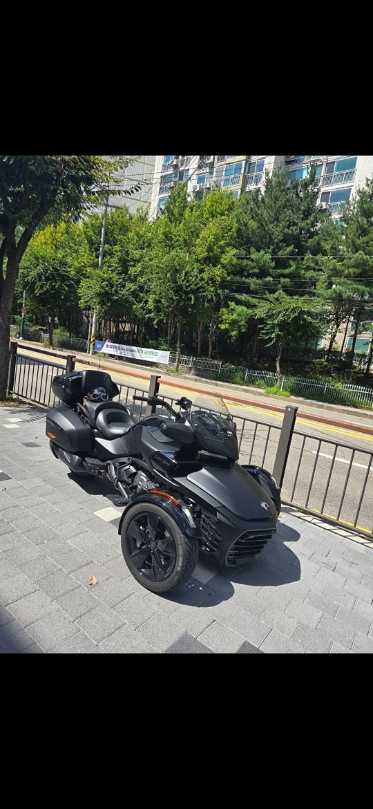 안녕하세요 신정사는 정현식이라고합니더

잘부탁드려요