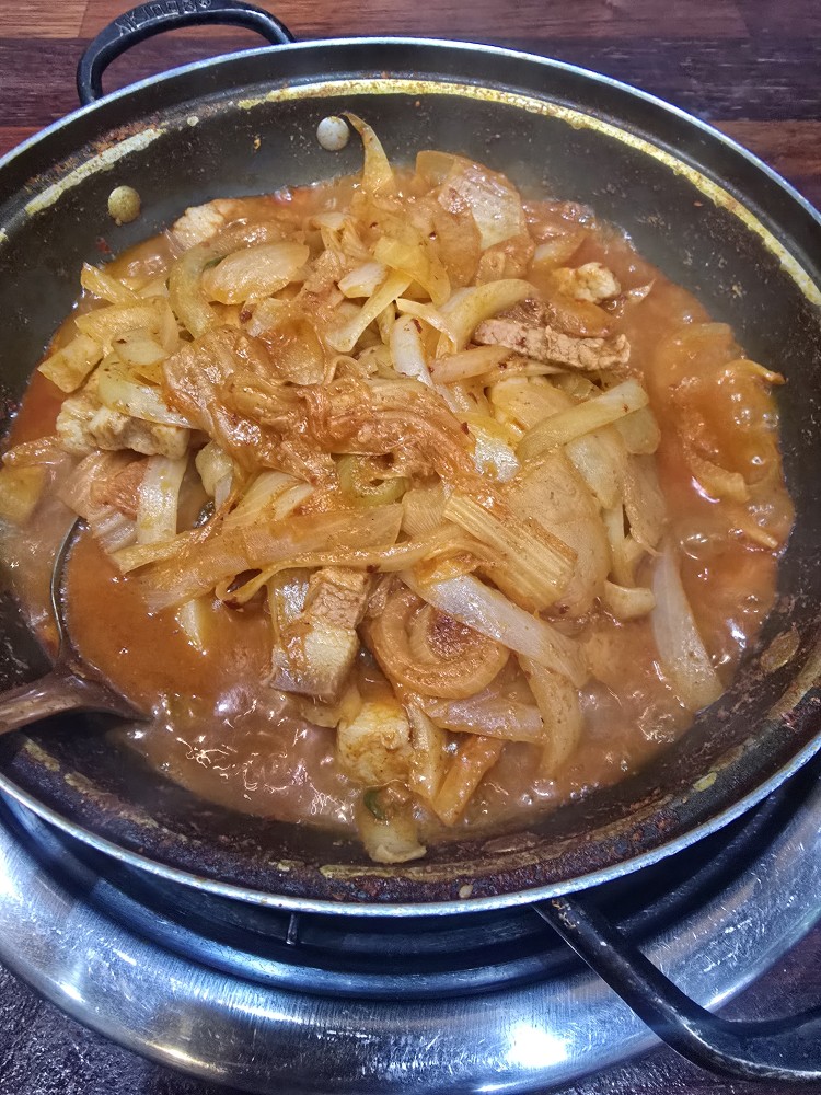 좋은 사람들~
좋지 못한 베트남 샐러드...
허나 즐거움은 만땅!!