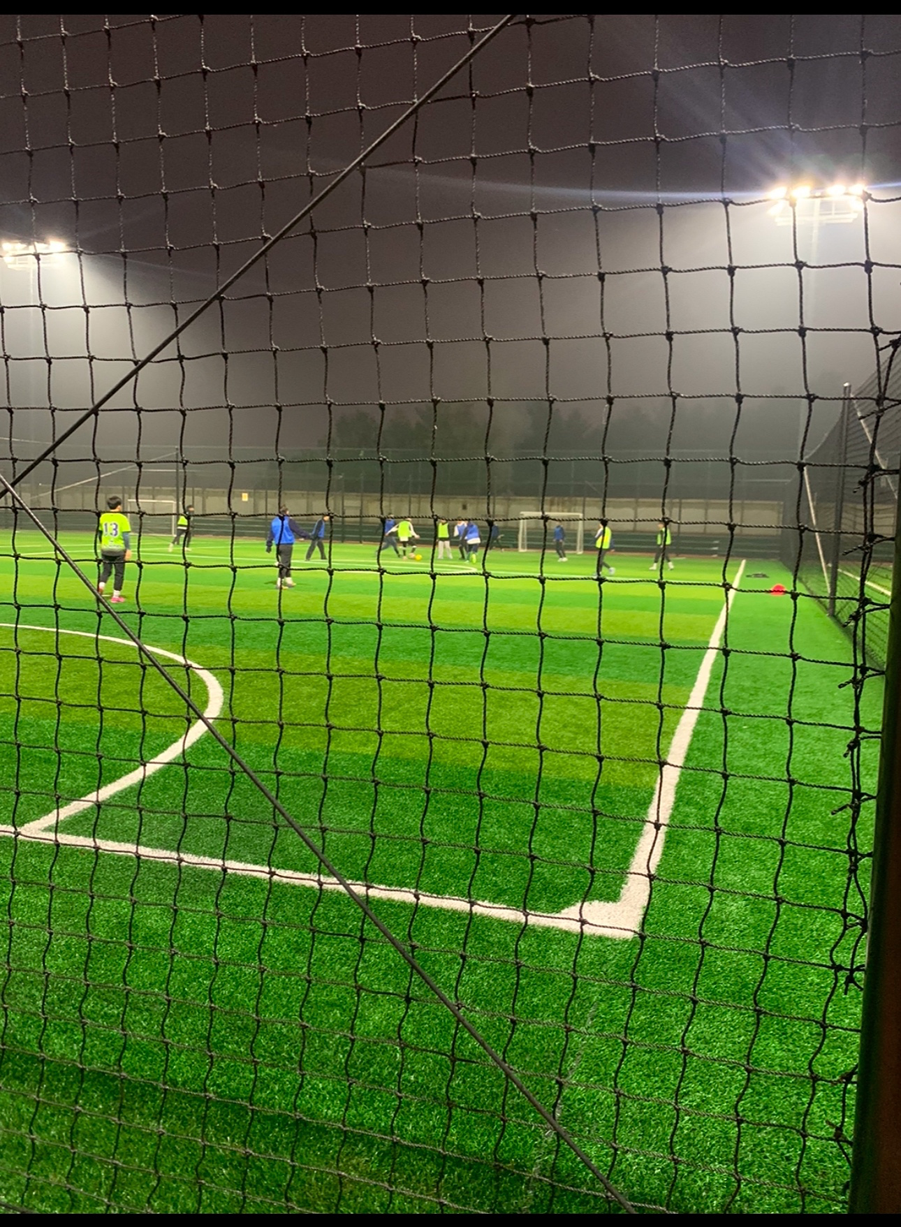 ⚽️축배를 들어라 ⚽️

날씨도 풀렸는데 같이 공차러 갑시다~~
얼른 들어오세용 ㅎㅎ