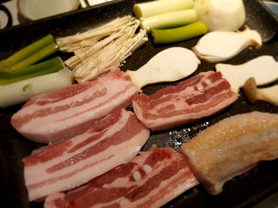 엉터리생고기 프리미엄 무한리필 중앙대점 picture 1