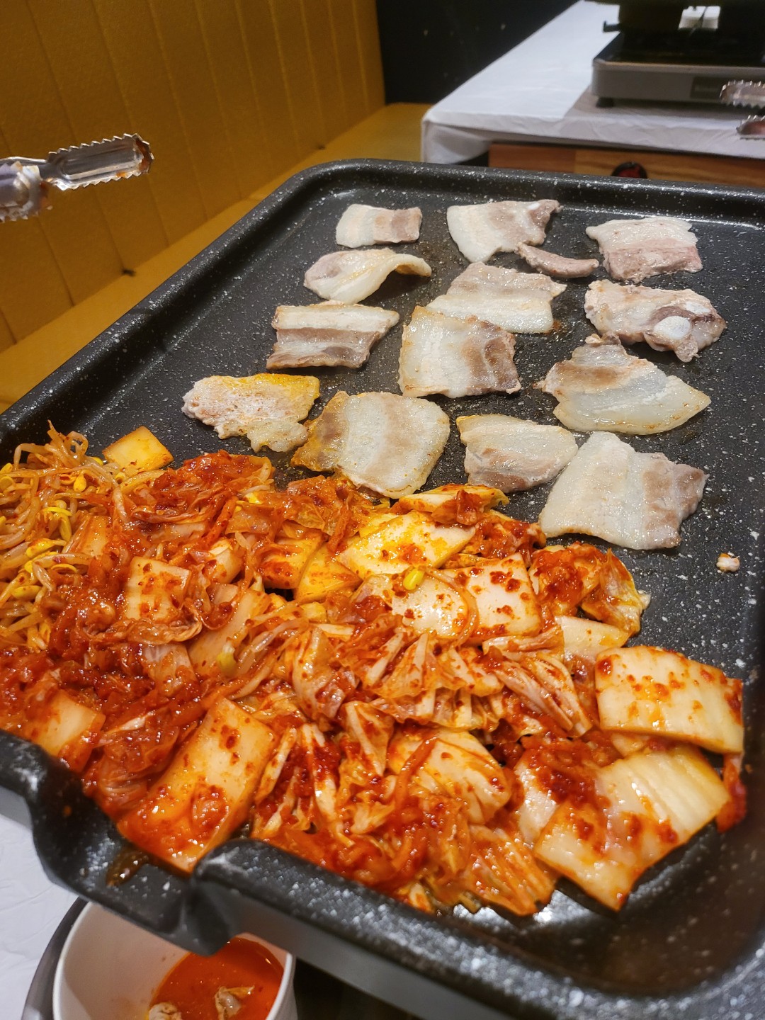 너무 즐거운 벙이였습니다

참석해주신 프리햄 갤리 봉봉동상 감사드려요

2차로 시카고 피자는 사진이 없네요ㅋㅋ 

아침 저녁으로 온도차가 크네요 건강 챙기세요^^