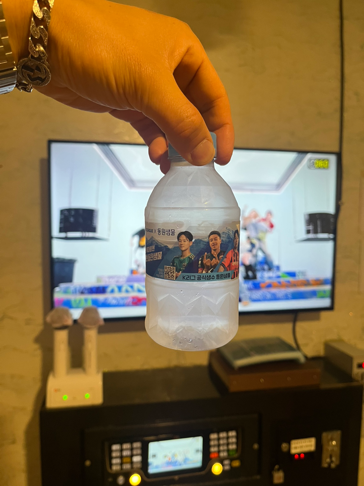 오랜만에 소리 지르니까 좋네 😋

우리방 아이돌 밍물, 숨은 실력자 오동, 뉴페 피그
덕분에 귀 힐링함요 😌

짱아는 노래 언제 들려줄래..? 😙