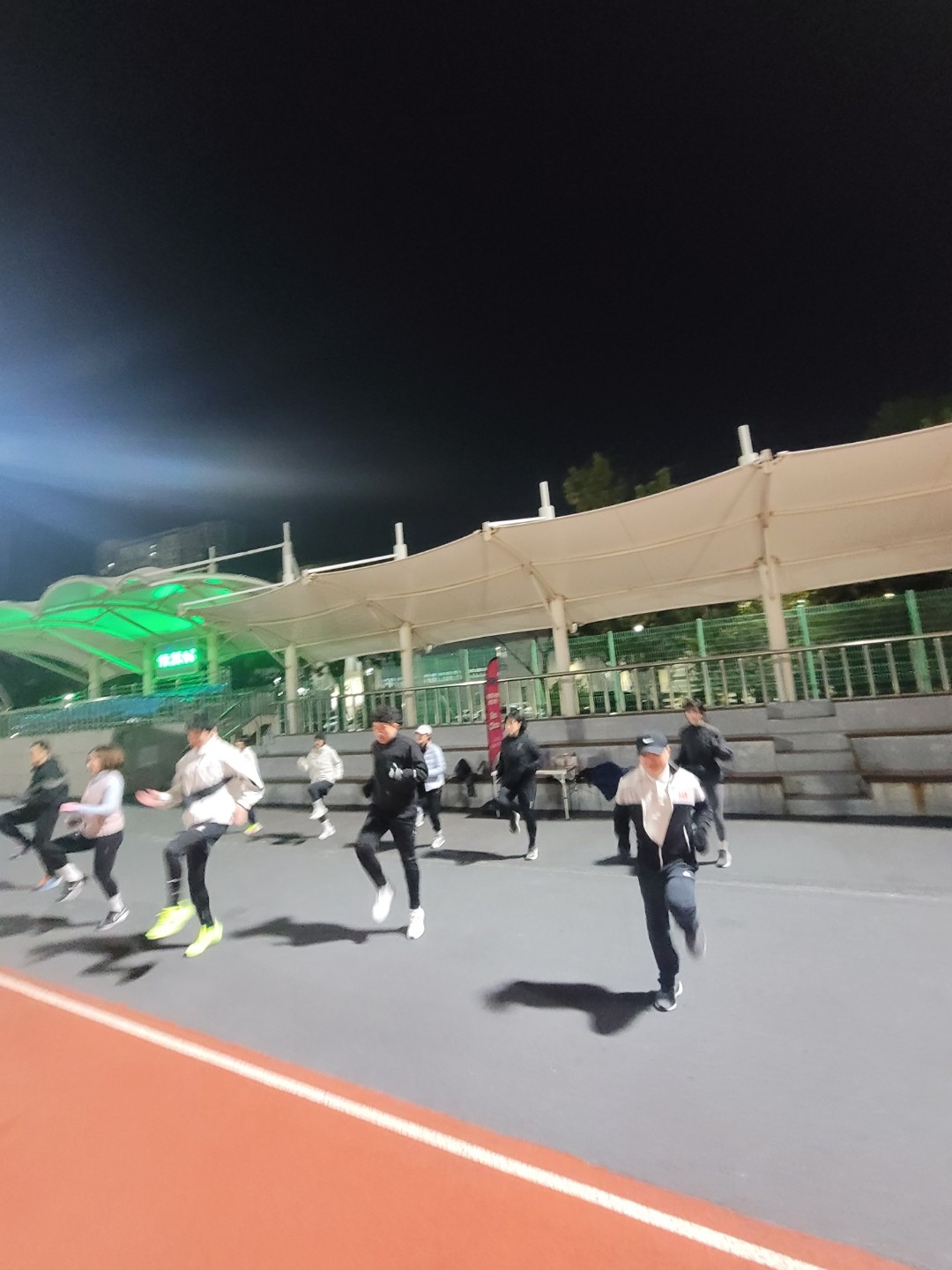 #공지사항

🎶신나는 심코치 달리기교실 25년3기
     화요반.목요반 회원모집🎶


🏃‍♂️매주 화/목요일 오후7시 부경대학교운동장🏃‍♂️

 👉모집 요강 
☆화요반 25명,목요반 25명,주2회반 10명
☆특별반:개인 맞춤운동(러닝기초집중) 

 👉수업 기간 
  6월~8월 3개월(6월 3일 개강)
 👉수업료
 *화요,목요반(주1회) 3개월 8만원 ,주 2회반 12만원
 *러닝기초집중(특별반.개인 레슨) 월 8회 16만원

수업료계좌: 경남은행 ***-***-****** 심기남


댓글 및 문자 신청 바랍니다. 
수업문의: 심코치 ***-***-****** 
특 별 반: 강코치 ***-***-******