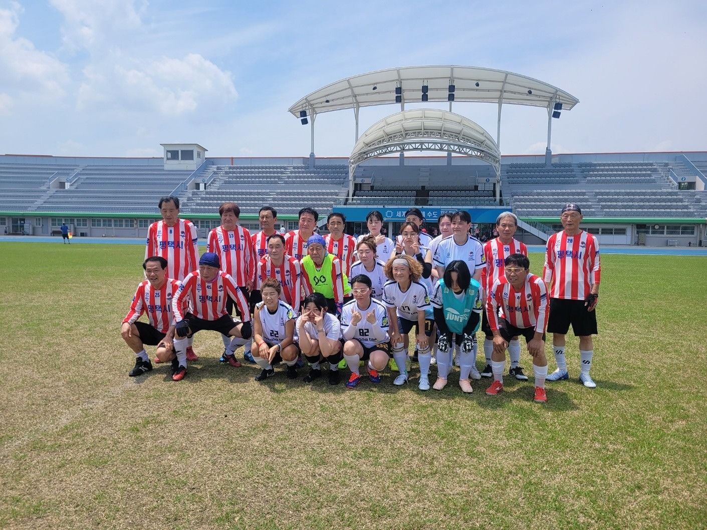 여성축구 힐링FC 앨범 사진