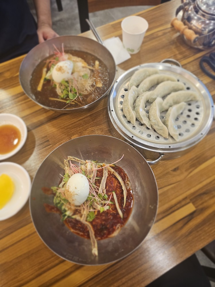 안락동 고메밀면