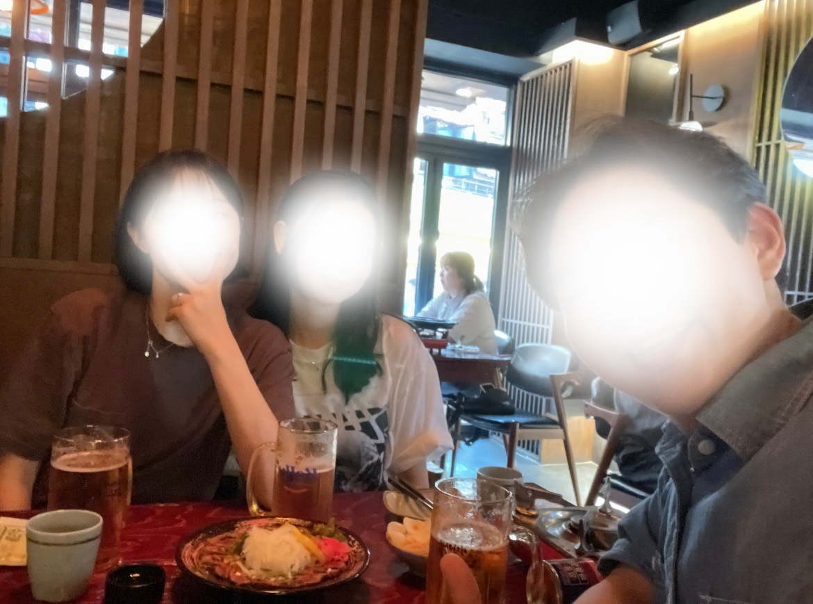 모임에서 함께 서울 여행 다녀 온 후기~! 

타다끼,소고기 스지 탕(〃´𓎟`〃)
더운 날씨 맥주 한잔이랑 같이 먹으니까 너무 좋았고 이자카야인데 가격도 무지 저렴하고 맛도 있어서 쵝오였당

먹은건 많지만 오늘은 1차 이자카야ㅎㅎ
2차,3차도 기대해 주세요~ 냠냐미와 함께해요~⁽̨̡ ¨̮ ⁾̧̢
ෆෆෆෆ
