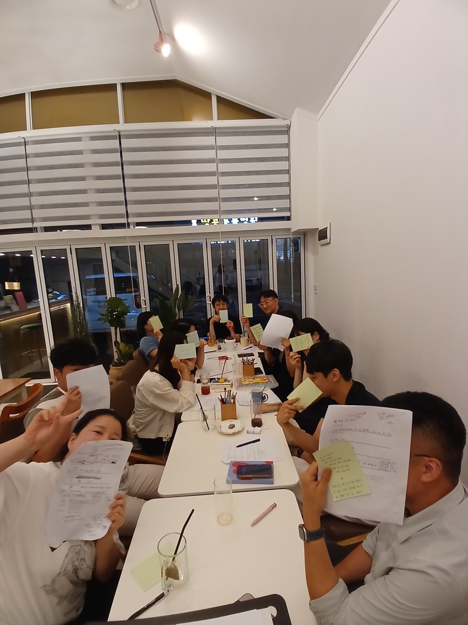 이번주 모임
 안내
월 독서모임 
화 첫인상 이미지 메이킹 토크
수 그림책독서모임 (호스트다운님)
목 오전독서모임
목 관계프로젝트 헌신
금 퍼스널브랜딩 (호스트채은님)
토 소리를 쓰다 마음을 듣다 (호스트모리님)
토 그여름 영화앤 ost
일 연애의 정석 (호스트채은님)
일 가벼운 토크 한잔