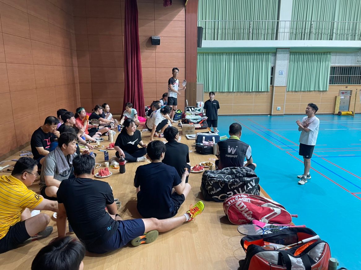동서변 배드민턴클럽🏸💛 앨범 사진