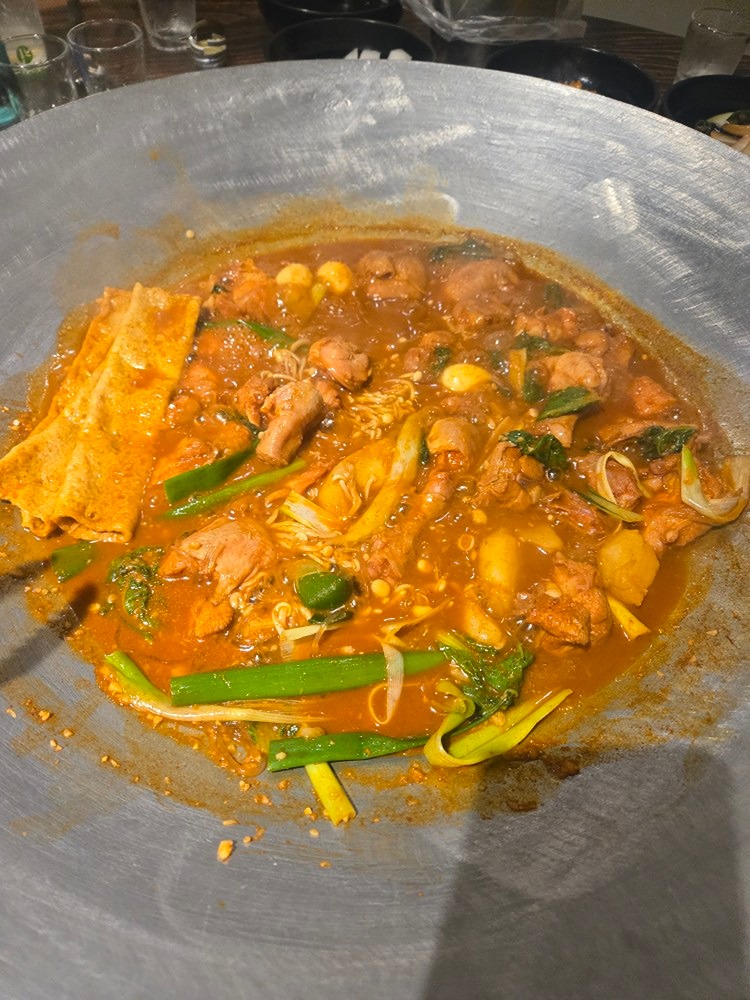 뚜아벙솥닭