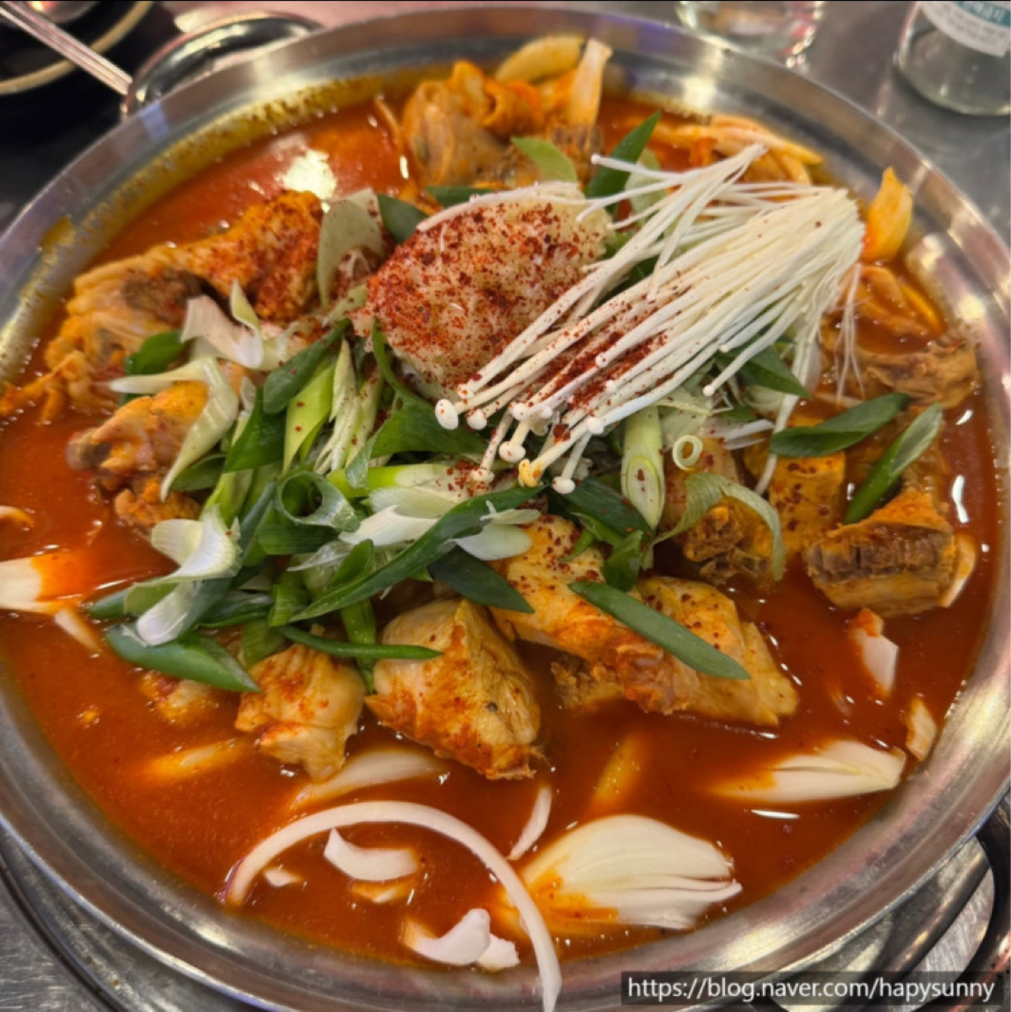 닭보끔 윤발이네서