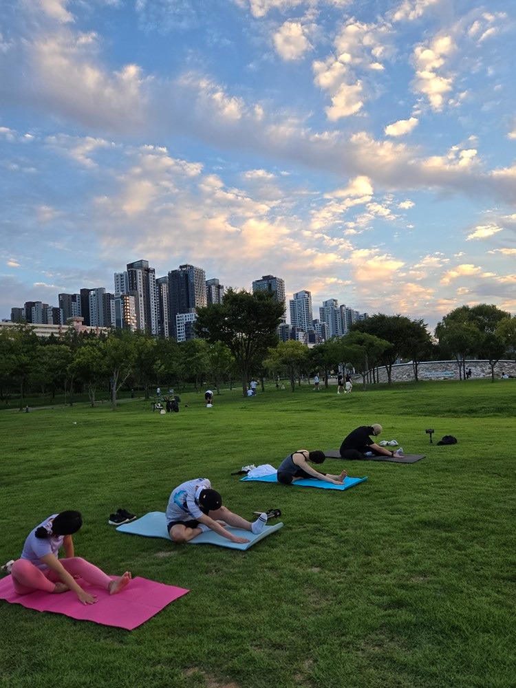 반포한강공원 야외필라테스