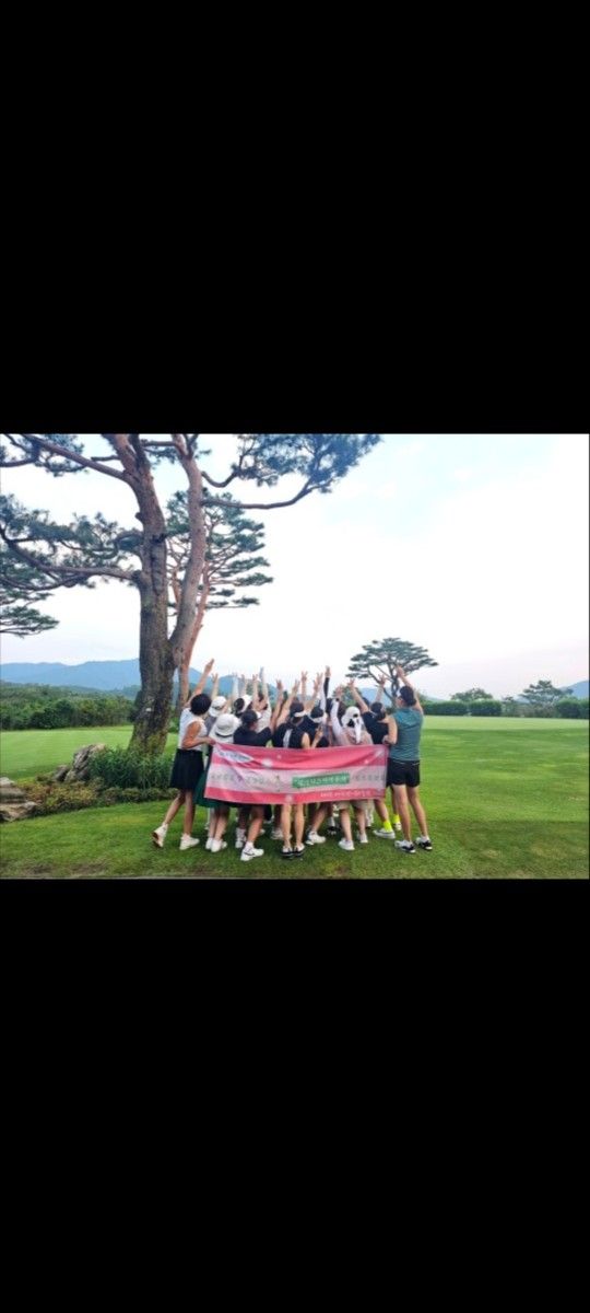 싱글벙글 굿샷걸즈 
