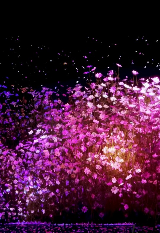 ❤ 삶에 즐거움을 주는 좋은글 ❤
ㅤ 
가장 현명한 사람은 
늘 배우려고 노력하는 사람이고 
ㅤ 
가장 겸손한 사람은
개구리가 되어서도 올챙이적 시절을
잊지 않는 사람이다. 
ㅤ 
가장 넉넉한 사람은
자기한테 주어진 몫에 대하여
불평 불만이 없는 사람이다. 
ㅤ 
가장 강한 사람은
타오르는 욕망을 스스로
자제할 수 있는 사람이며 
ㅤ 
가장 겸손한 사람은
자신이 처한 현실에 대하여
감사하는 사람이고 
ㅤ 
가장 존경받는 부자는
적시 적소에 돈을 쓸 줄 아는 사람이다. 
ㅤ 
가장 건강한 사람은
늘 웃는 사람이며 
ㅤ 
가장 인간성이 좋은 사람은
남에게 피해를 주지 않고 살아가는 사람이다. 
ㅤ 
가�장 좋은 스승은
제자에게 자신이 가진 
지식을 아낌없이 주는 사람이고 
ㅤ 
가장 훌륭한 자식은
부모님의 마음을 상하지 않게 하는 사람이다. 
ㅤ 
가장 현명한 사람은
놀 때는 세상 모든 것을 잊고 놀며
일 할 때는 오로지 일에만 전념하는 사람이다. 
ㅤ 
가장 좋은 인격은
자기 자신을 알고 겸손하게 처신하는 사람이고 
ㅤ 
가장 부지런한 사람은 
늘 일하는 사람이며 
ㅤ 
가장 훌륭한 삶을 산 사람은 
살아 있을 때보다 죽었을 때 
이름이 빛나는 사람이다.
​