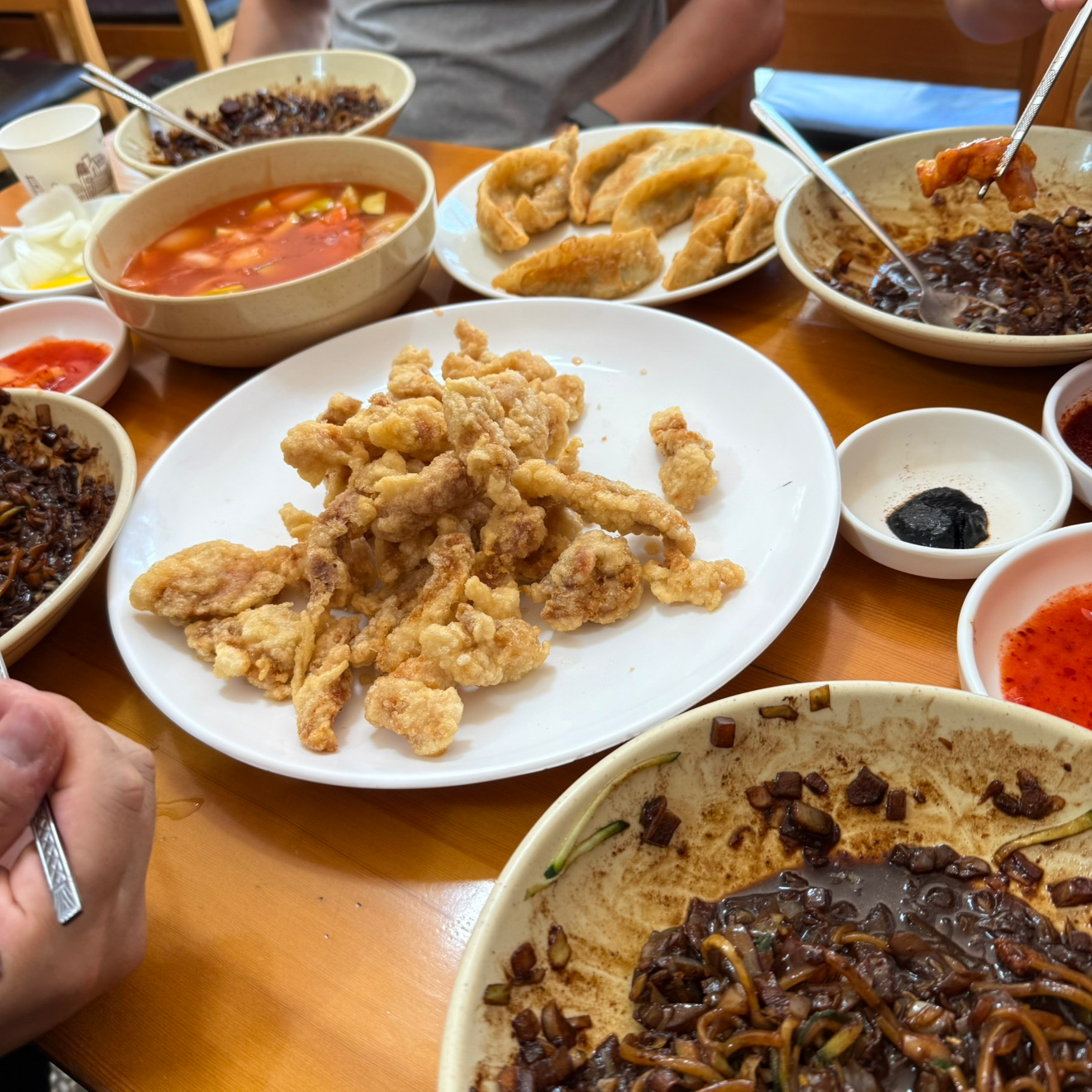 수영 후 먹어줘야겠죠? 
많은일이있었지만 즐거운 첫 모임이었어요
앞으로도 잘 부탁드립니다