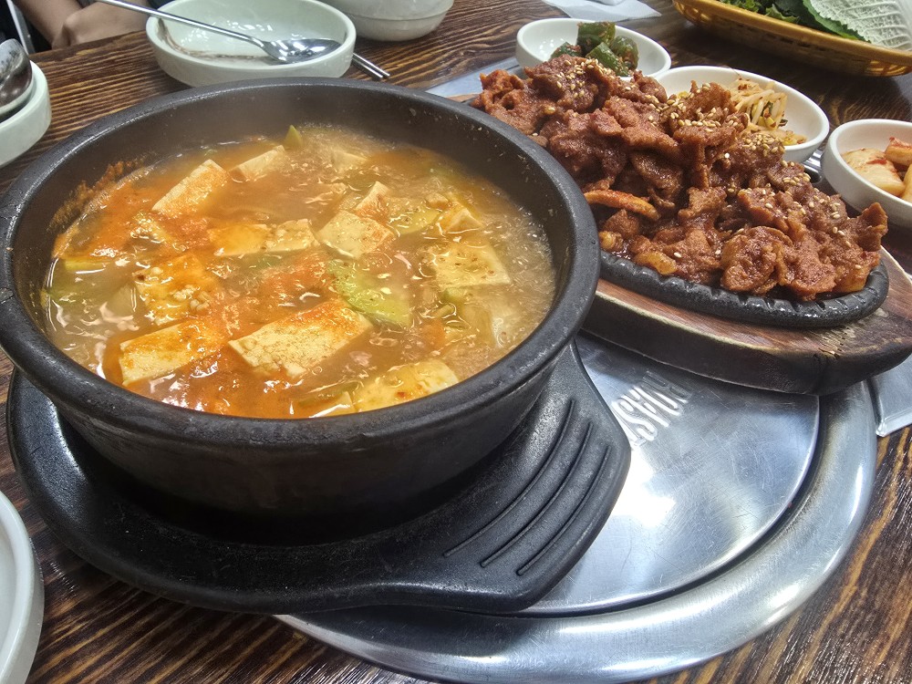 우렁우렁 쌈밥 ~ 여기 맛집 ㅇㅈ~