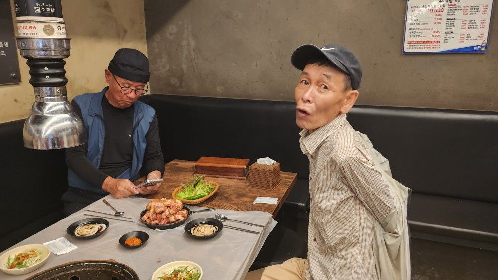 60대,70대 중년 사랑방 앨범 사진