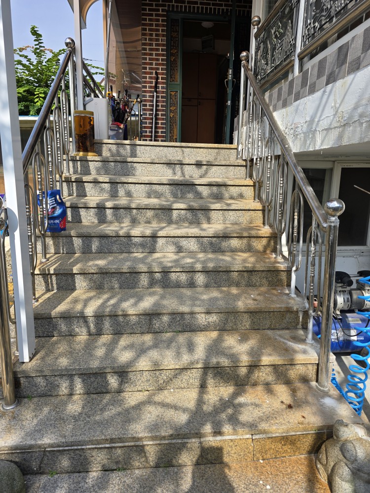 Post image 8
