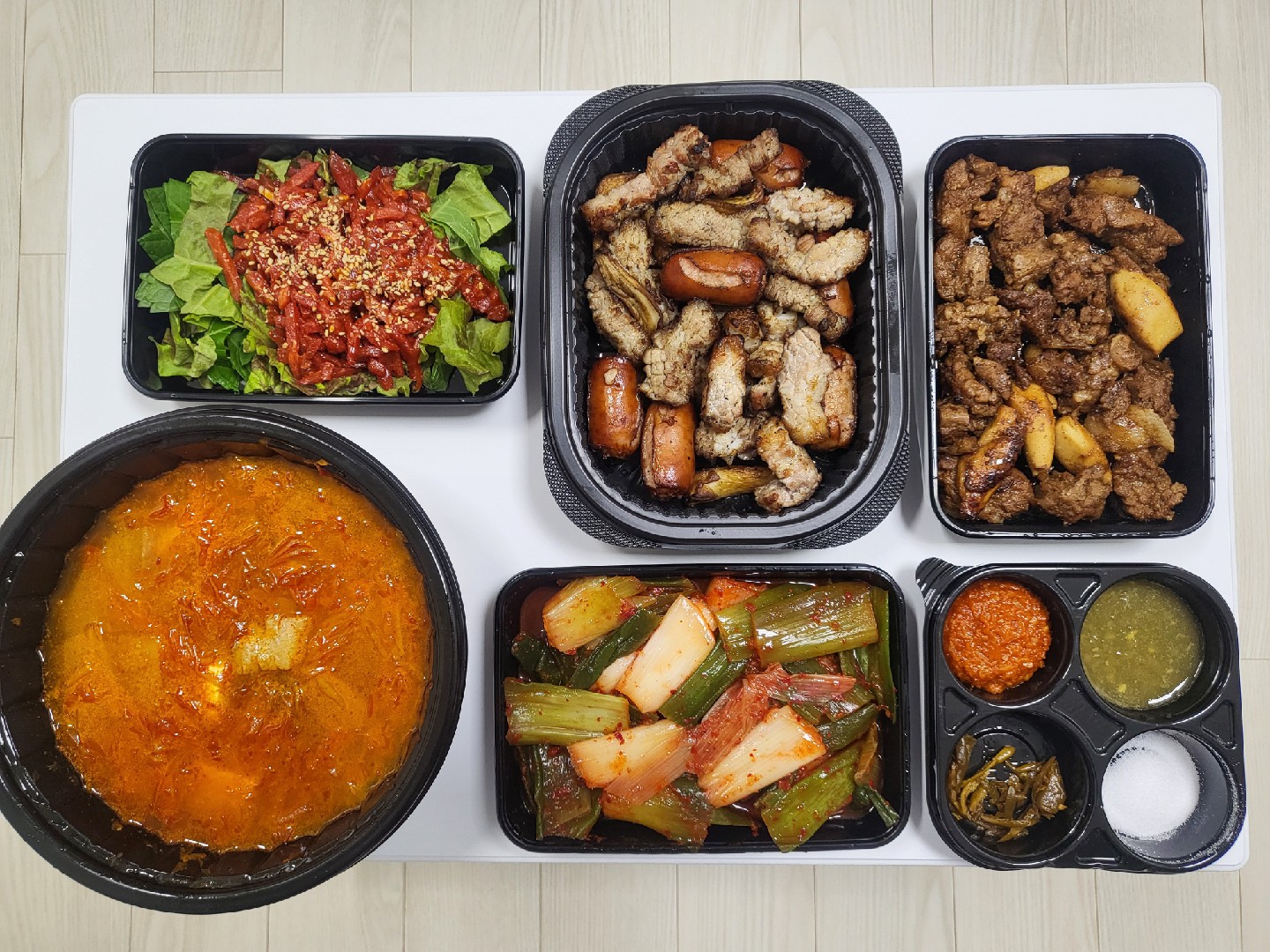 육식사관학교