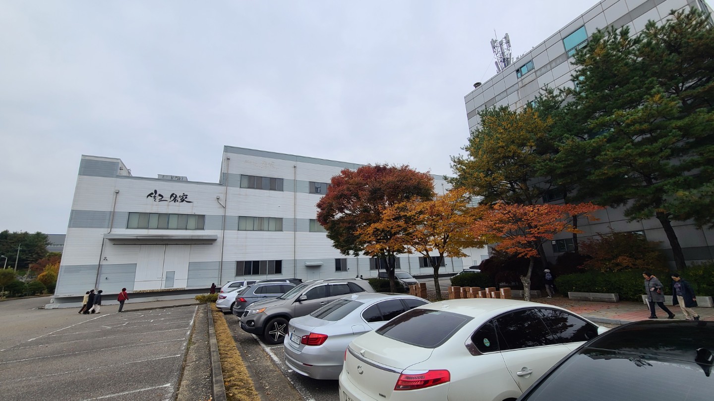 Post image 10