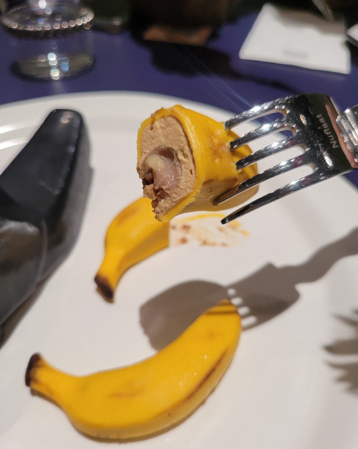 레이어드된 무스케이크..♡ 층층이 느껴지는 맛이 조화롭다면..그곳이 극락임니당