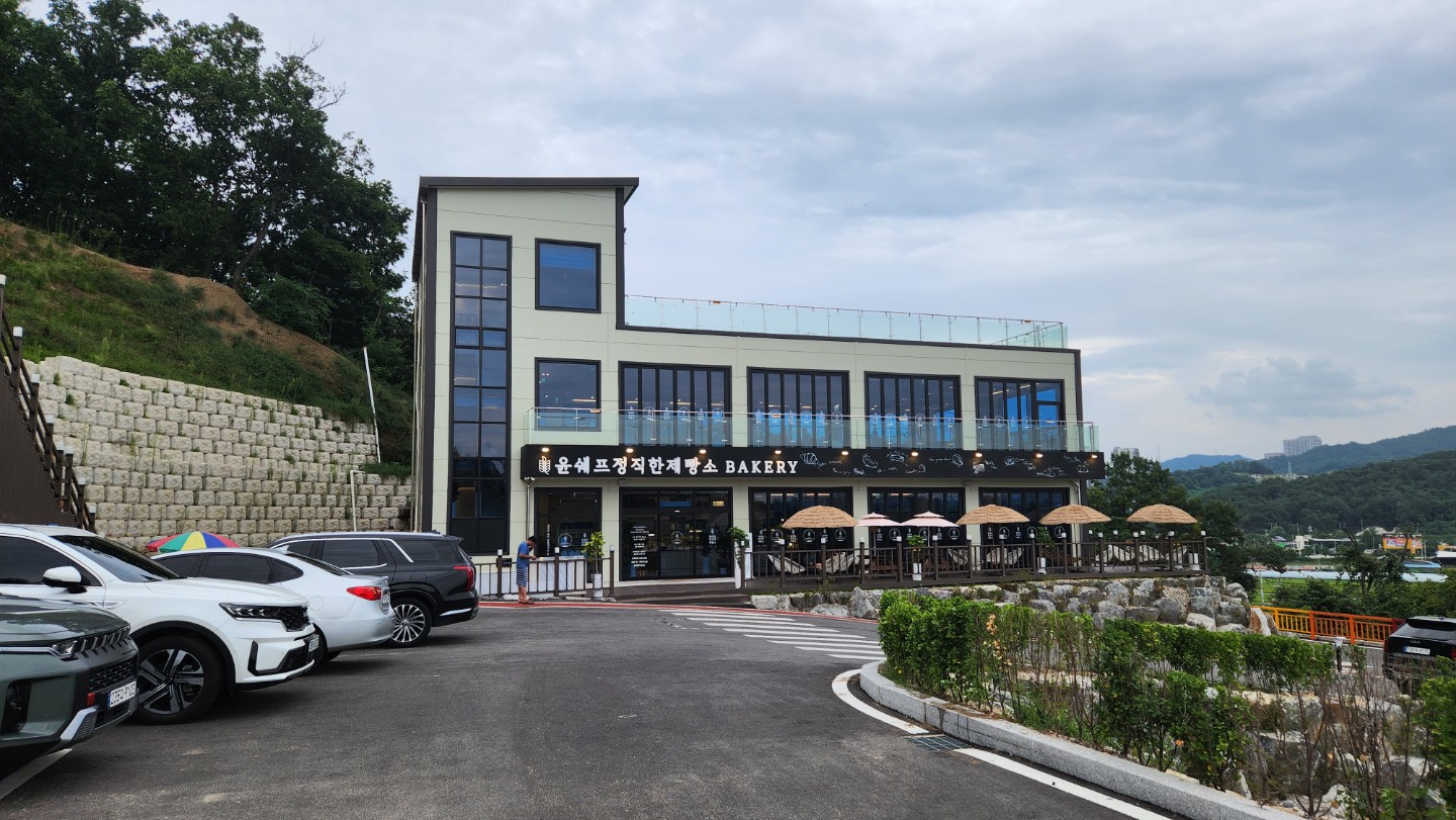 Post image 11