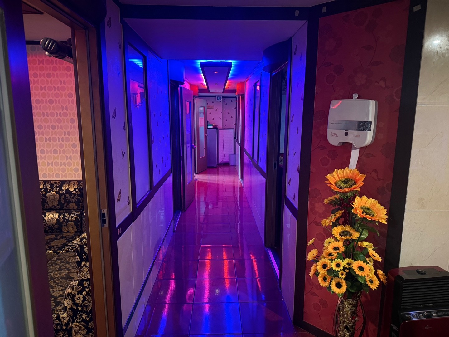 Post image 10