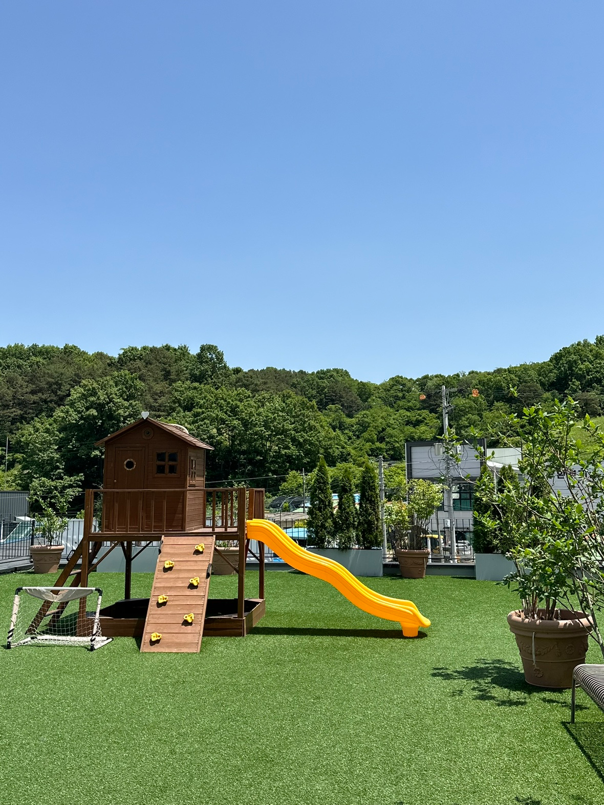 Post image 13