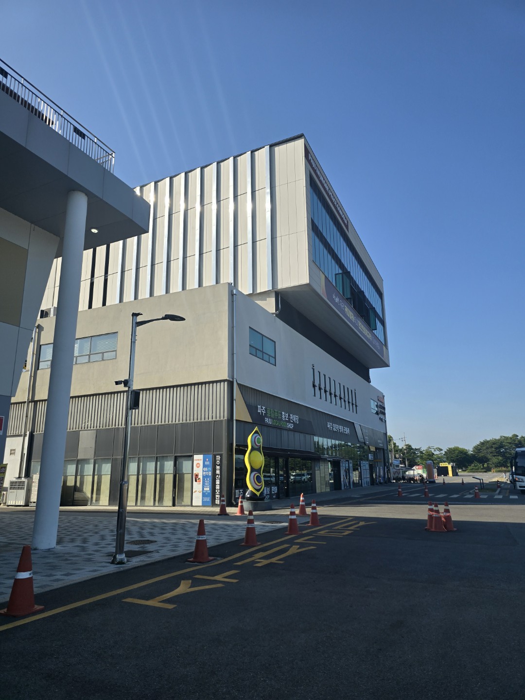 Post image 11