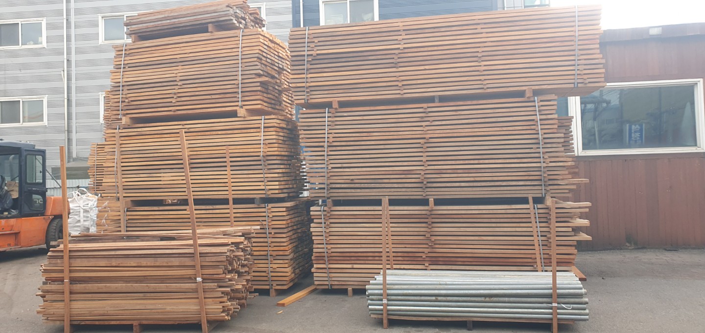 까페회원100명 돌파시 캠핑장작 원가에 폭탄세일 예정입니다 많은관심가져주시고 지인께도 추천