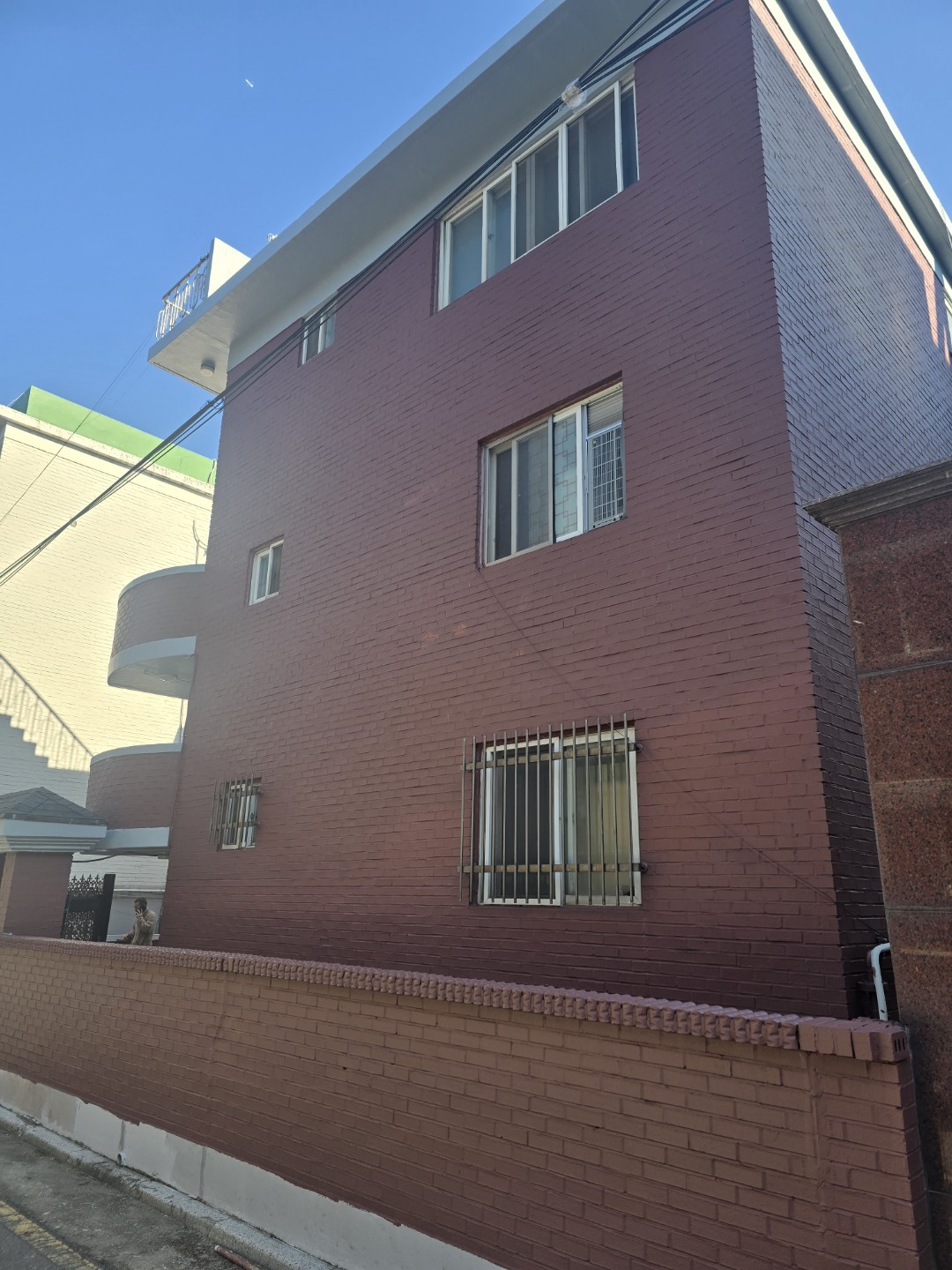 Post image 7