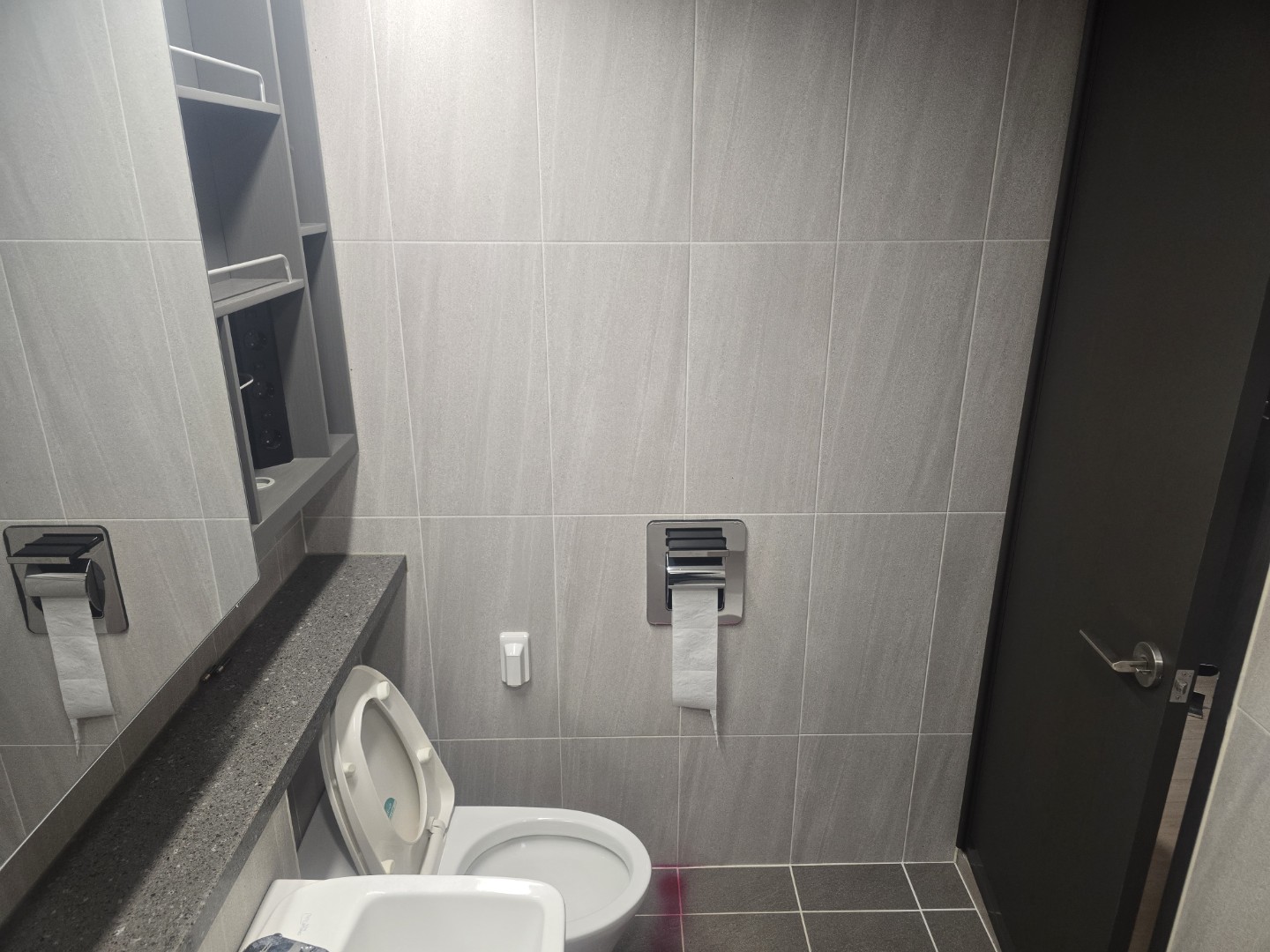 Post image 19