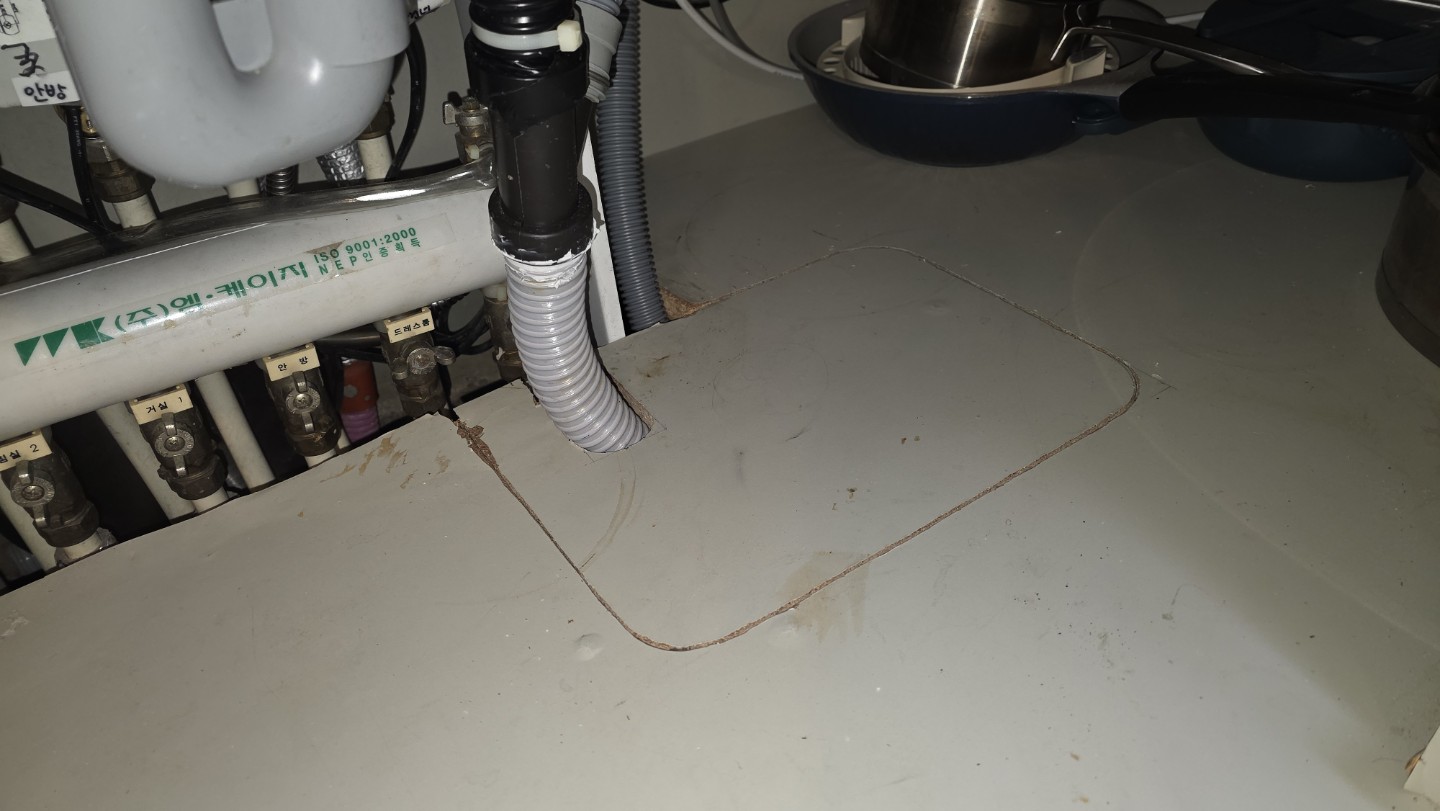 Post image 5