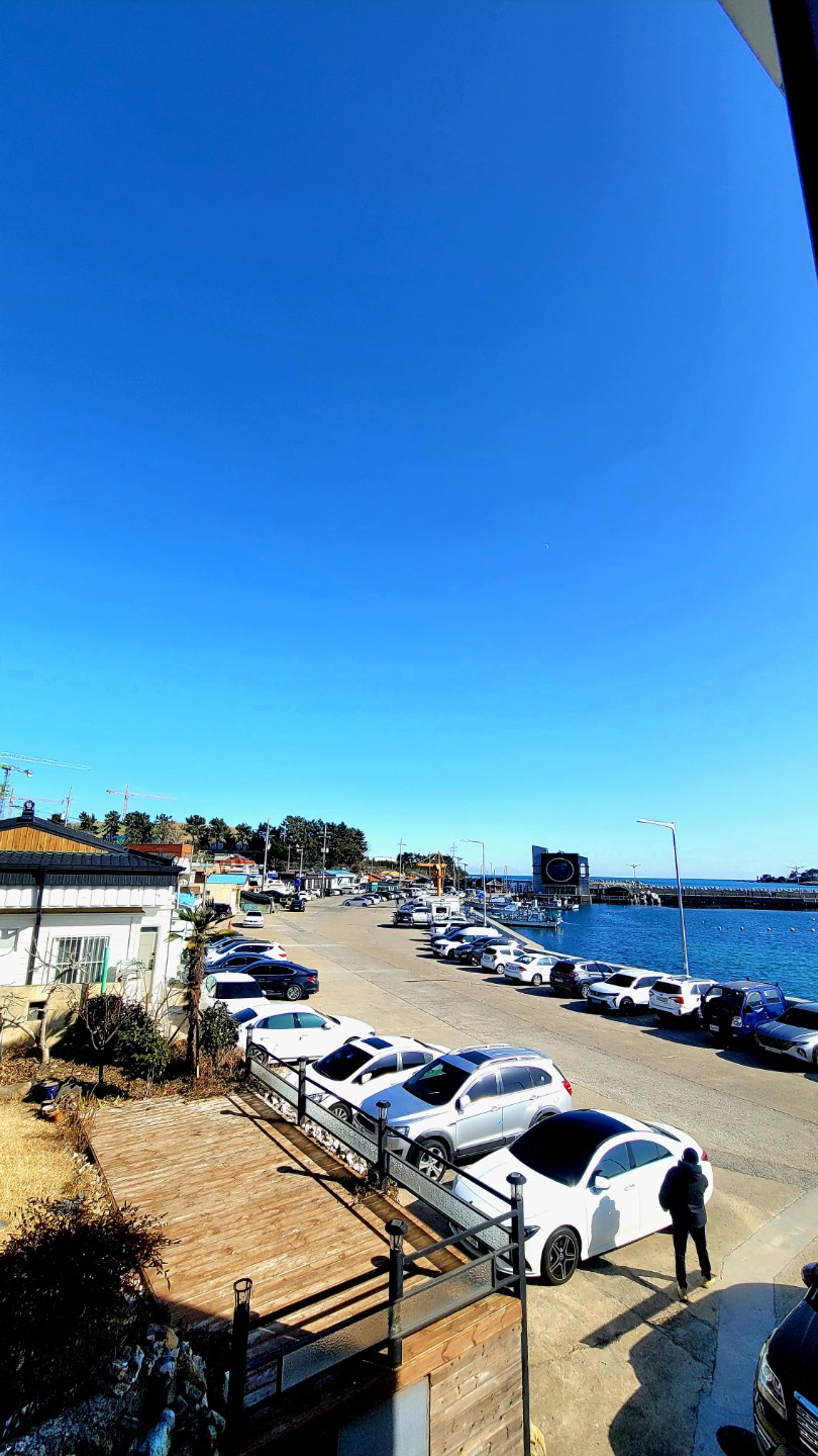 Post image 7