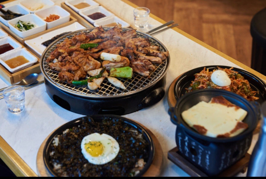 논현 숯불닭갈비 함께해요