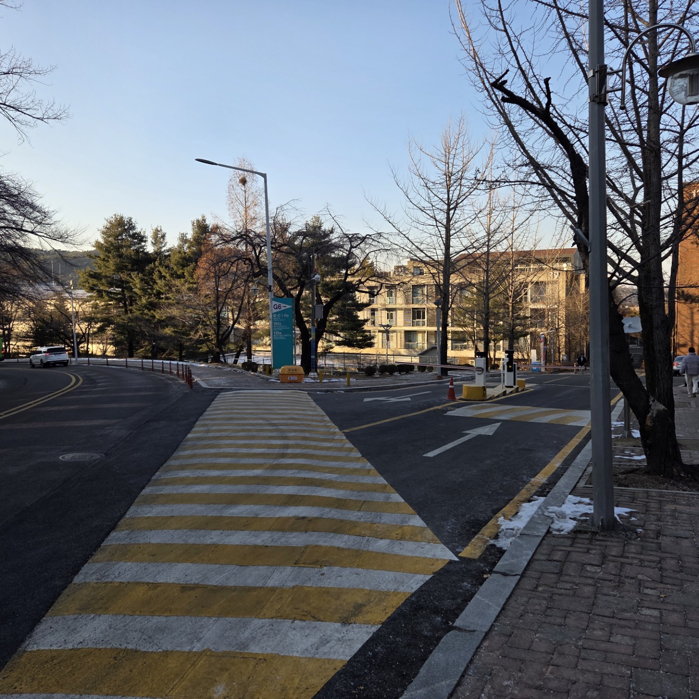 Post image 11