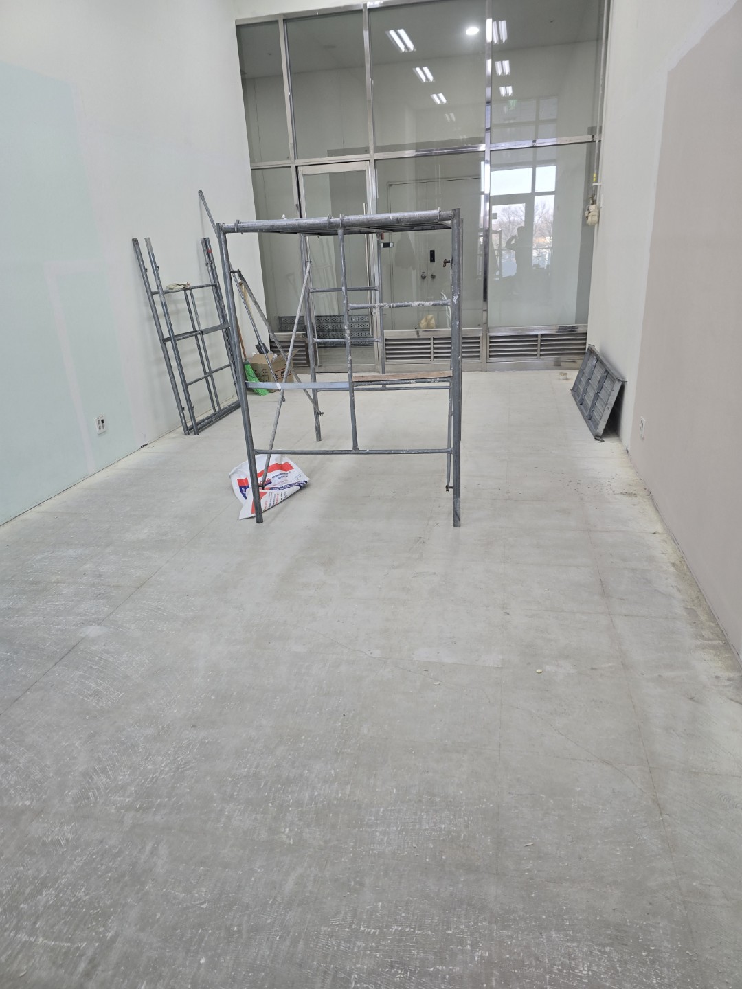 Post image 7