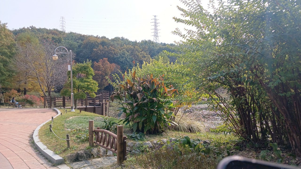 Post image 4
