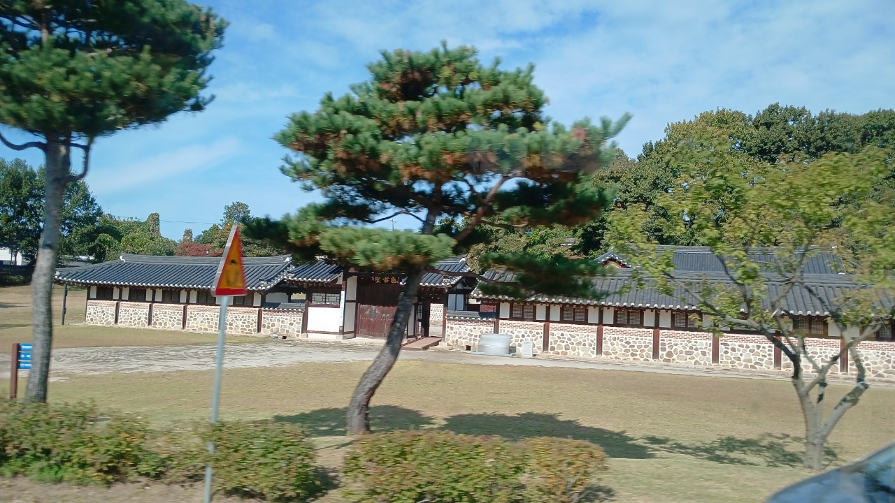 Post image 7
