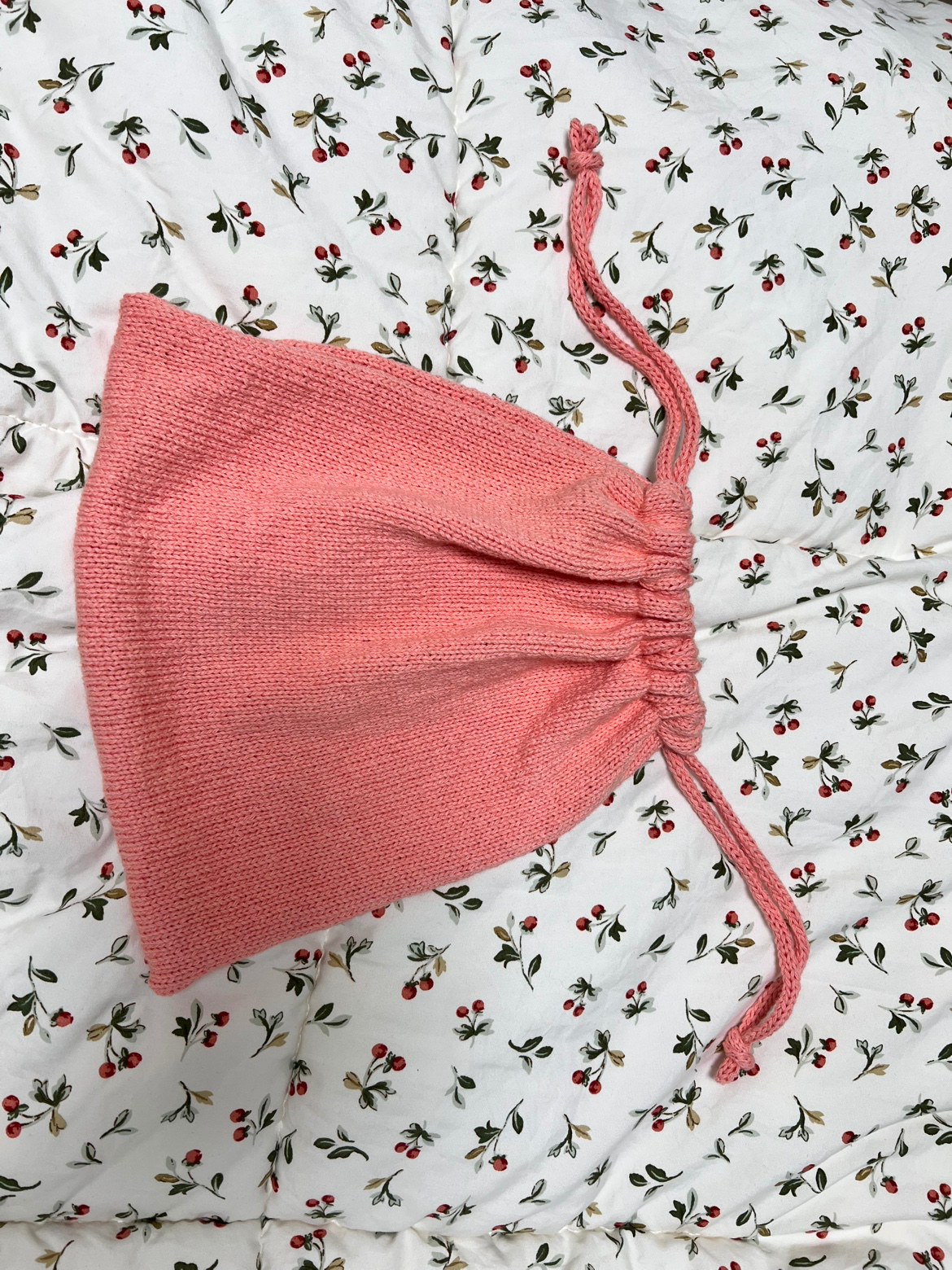 바늘이야기 도안 스웨터와 파우치 입니다