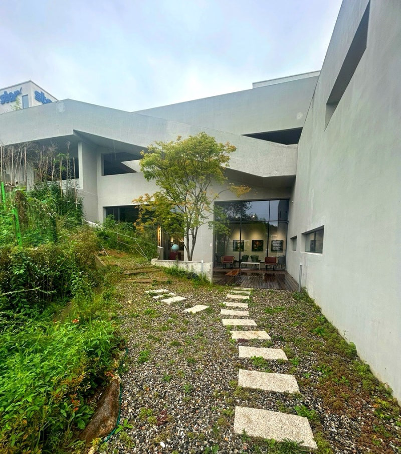 Post image 11