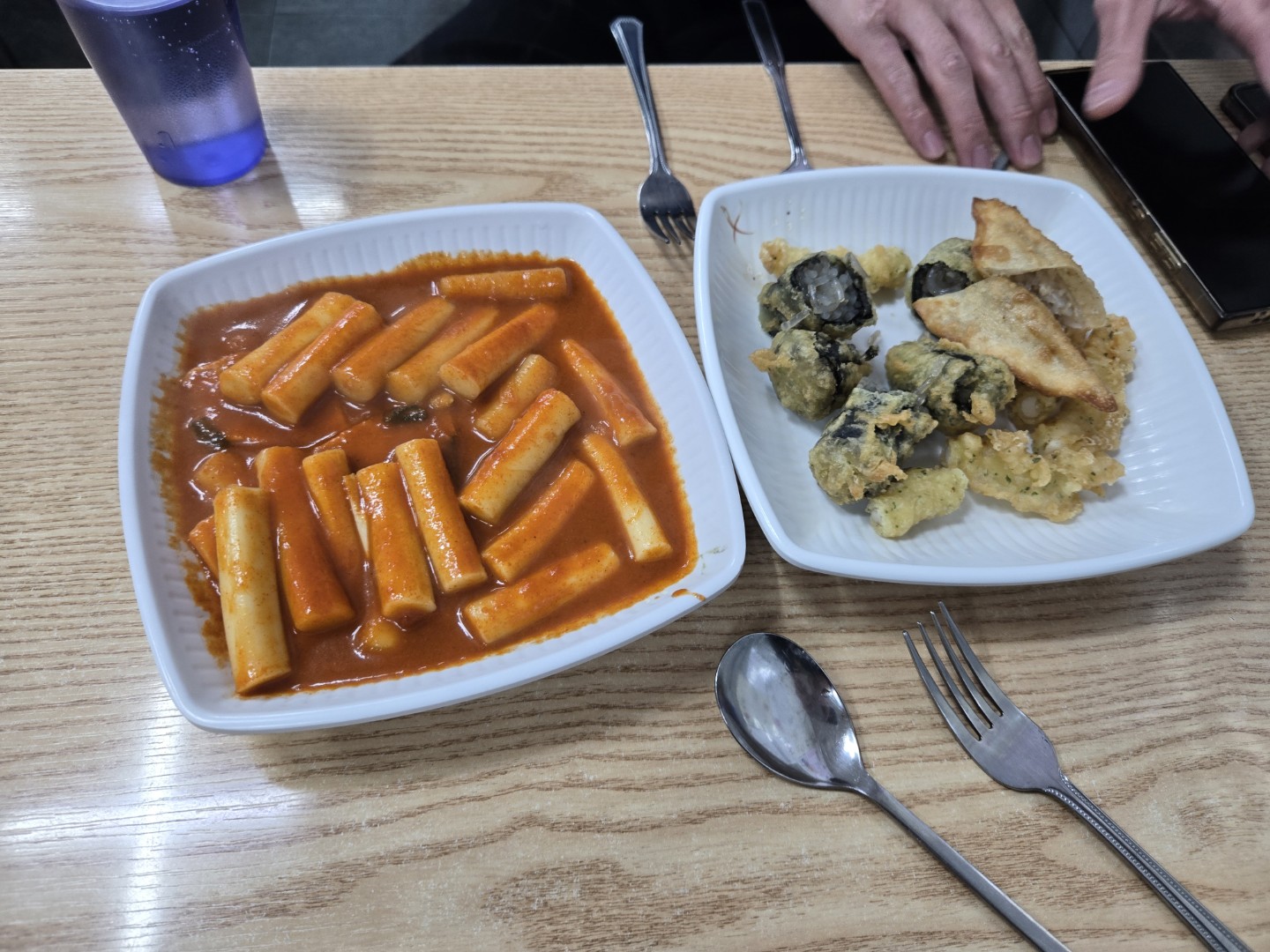 오늘은 분식집에서 외식을했어요