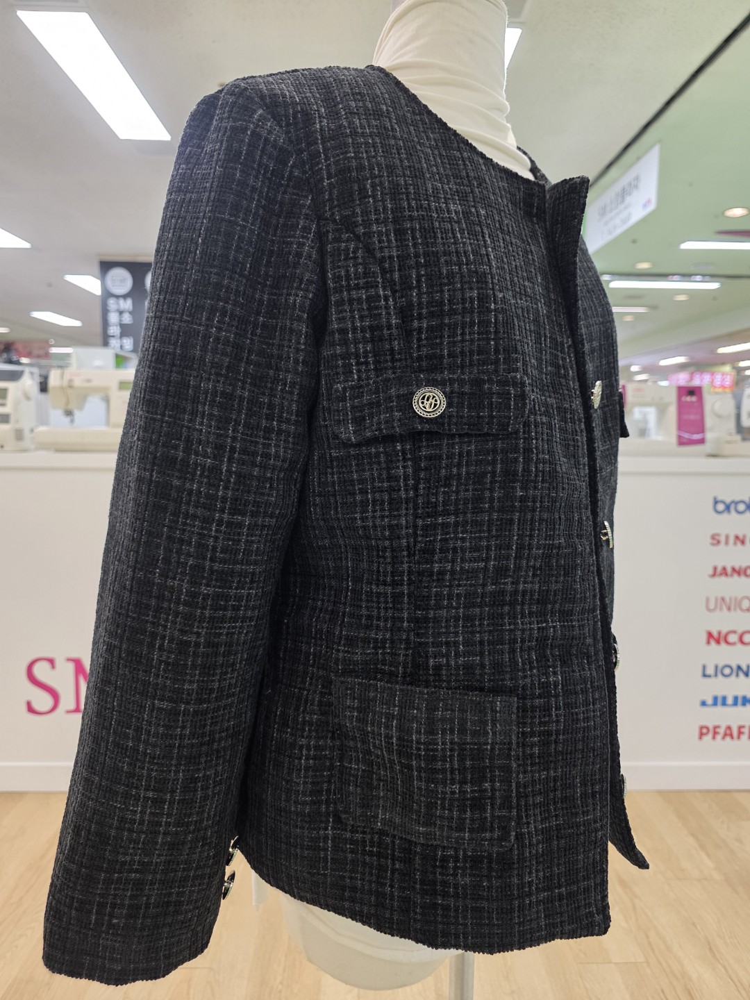 Post image 18